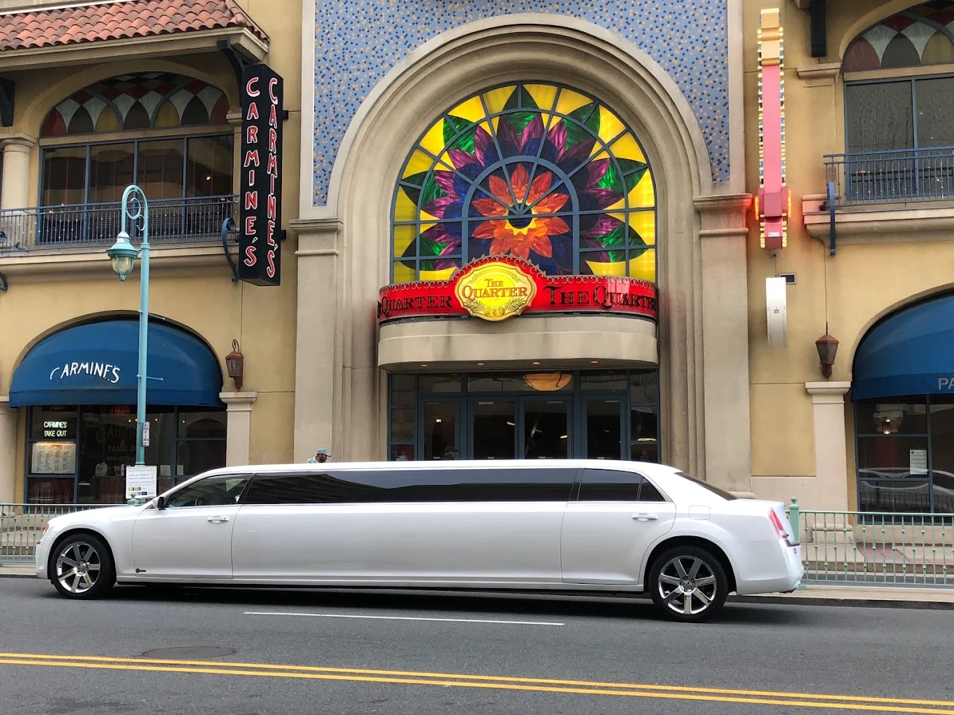 Wedding Limousine — GroB Limousine